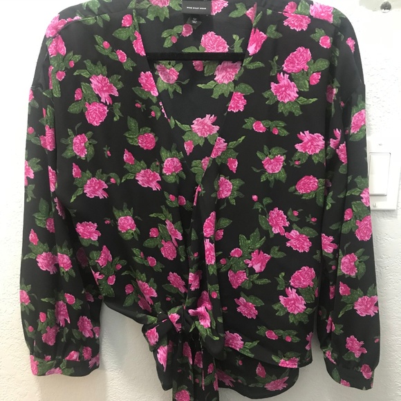Who What Wear Faux Wrap Blouse in Dark Floral - Picture 3 of 7